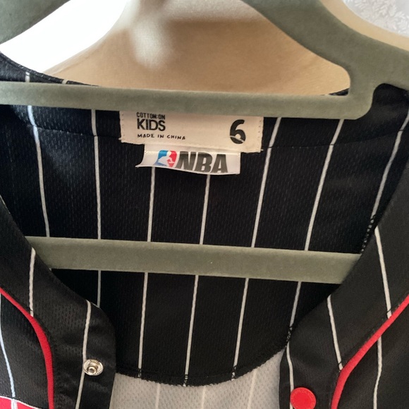 NBA Bulls Kids Black and White Pinstripe Jersey - Picture 4 of 4